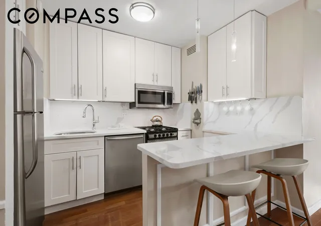 Photo 3 of Sale Pending at 201 E 21st Street #7J, New York City, NY 10010 | MLS# RLS20110118 | Listing updated on 2026-09-21