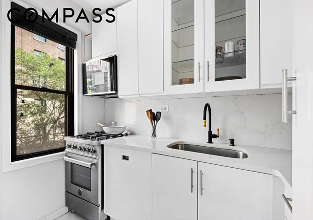 Photo 3 of Condo for sale at 120 E 90th Street #3F, New York City, NY 10128 | MLS# RLS20116407 | Listing updated on 2026-10-07