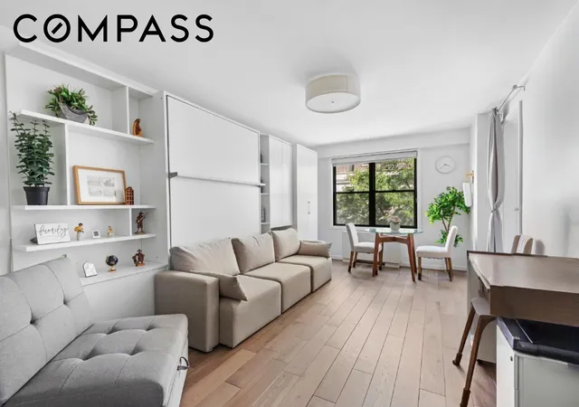 Photo 4 of House for sale at 120 E 90th Street #3F, New York City, NY 10128 | MLS# RLS20116407 | Listing updated on 2026-10-07