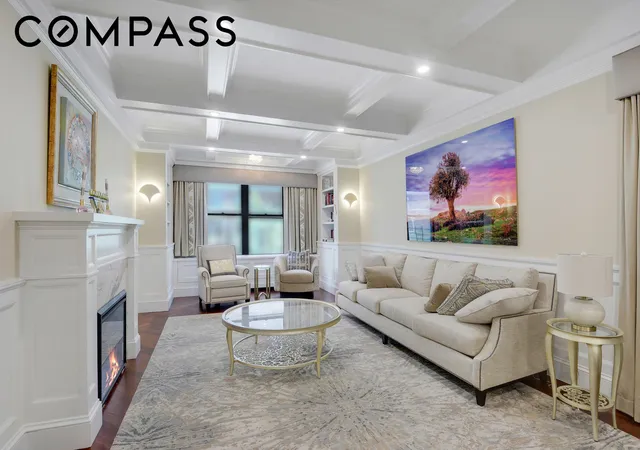 Listing Photo 2 - Condo for sale in building located at 440 W End Ave, New York City, NY 10024 - Unit #3A