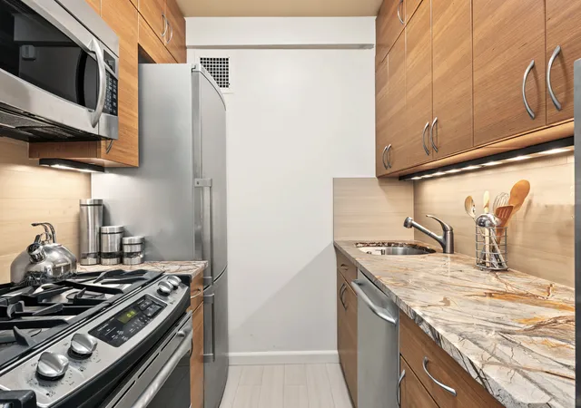 Photo 3 of Condo for sale at 35 Park Ave #9H, New York City, NY 10016 | MLS# RLS20116527 | Listing updated on 2026-10-04