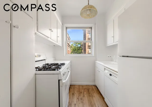 Photo 4 of House for sale at 68-61 Yellowstone Blvd #518, New York City, NY 11375 | MLS# RLS20116646 | Listing updated on 2026-09-22