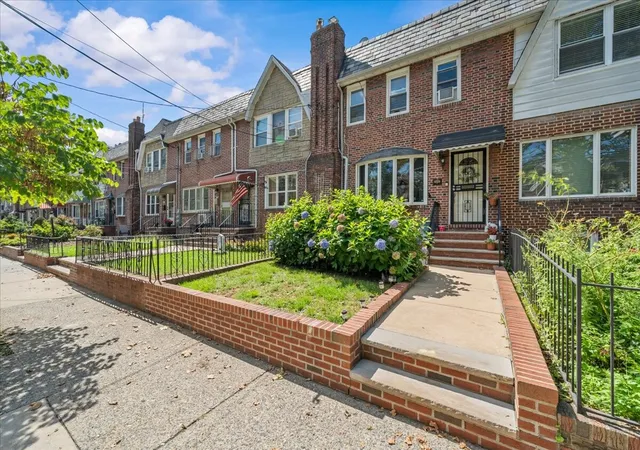 Photo 2 of Single family home for sale at 1848 E 31st Street, New York City, NY 11234 | MLS# RLS20116673 | Listing updated on 2026-09-22