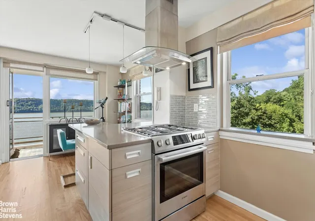 Photo 4 of House for sale at 2621 Palisade Ave #1C, New York City, NY 10463 | MLS# RLS20116678 | Listing updated on 2026-09-23