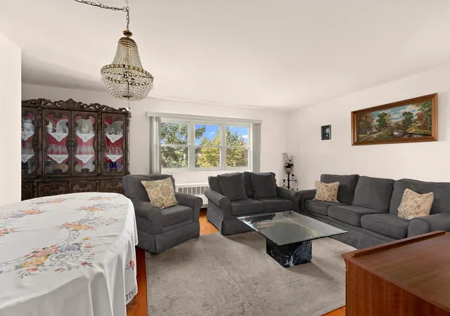 Photo 3 of Multi family home for sale at 1578 Edison Ave, New York City, NY 10461 | MLS# RLS20116680 | Listing updated on 2026-10-03