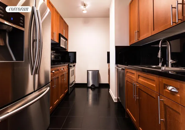 Photo 4 of Single family home for sale at 252 7th Avenue #7M, New York City, NY 10001 | MLS# RLS20116957 | Listing updated on 2026-09-28