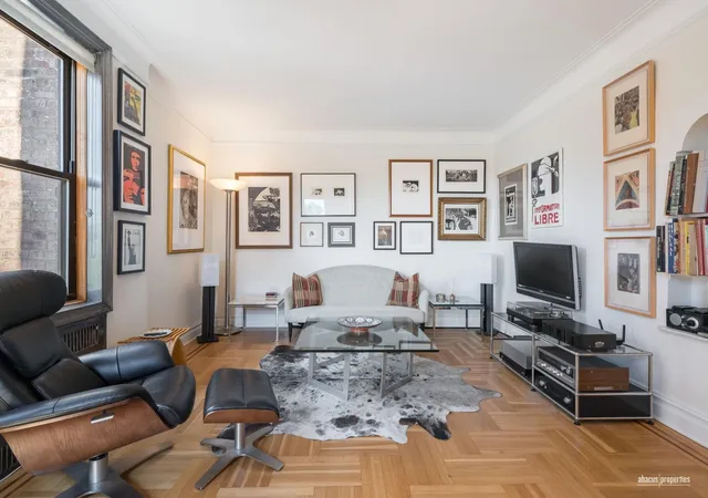 Listing Photo 2 - Condo for sale in building located at 1710Th Ave H, New York City, NY 11230 - Unit #C5