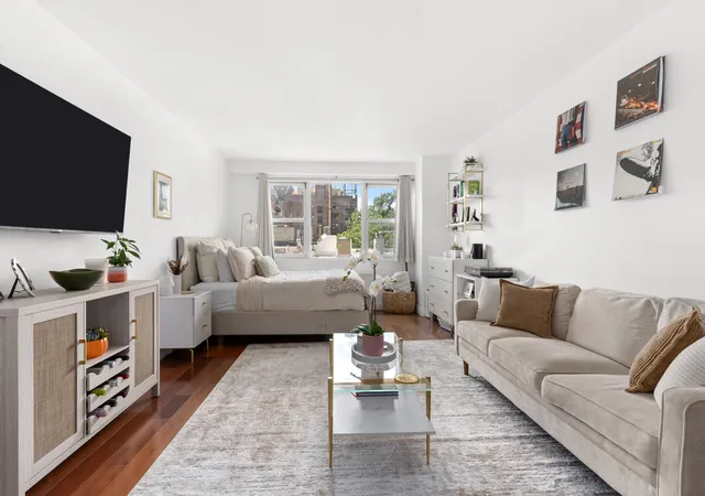 Condo for sale at 40 Clinton St #7B, New York City, NY 11201 | MLS# RLS20117075