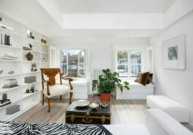 Photo 3 of House for sale at 31 Gramercy Park S #4B, New York City, NY 10003 | MLS# RLS20117084 | Listing updated on 2026-10-04