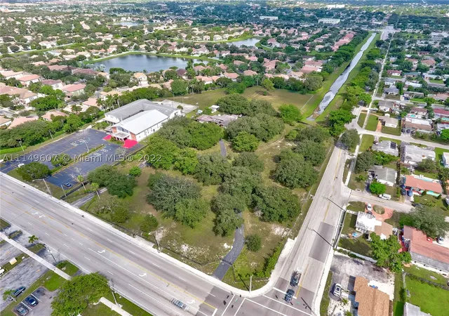 Photo 1 of Land for sale at 7227 Taft St, Hollywood, FL 33024 | MLS# A11149607 | Listing updated on 2026-08-29
