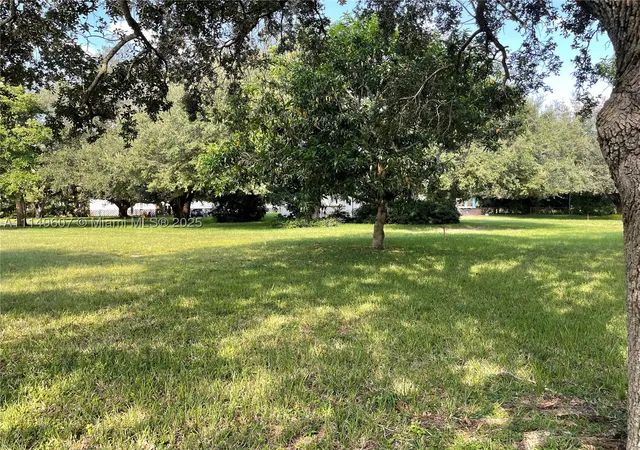 Photo 3 of Land for sale at 7227 Taft St, Hollywood, FL 33024 | MLS# A11149607 | Listing updated on 2026-08-29