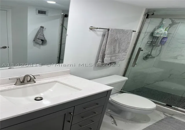 Photo 3 of Condo for sale at 2030 S Ocean Dr #1602, Hallandale Beach, FL 33009 | MLS# A11420413 | Listing updated on 2026-10-03