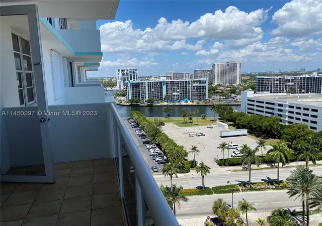 Photo 1 of Condo for sale at 3725 S Ocean Dr #1521, Hollywood, FL 33019 | MLS# A11450297 | Listing updated on 2026-09-24