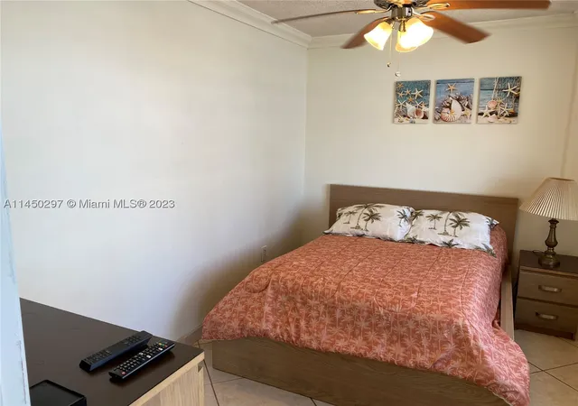 Photo 3 of Condo for sale at 3725 S Ocean Dr #1521, Hollywood, FL 33019 | MLS# A11450297 | Listing updated on 2026-09-24