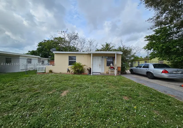 Photo 1 of Single family home for sale at 1817 Nw 25th Ave, Fort Lauderdale, FL 33311 | MLS# A11471166 | Listing updated on 2026-09-02
