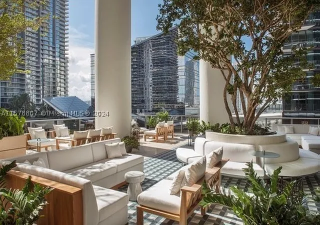 Photo 3 of Condo for sale at 801 S Miami Ave #3009, Miami, FL 33130 | MLS# A11578807 | Listing updated on 2026-09-18