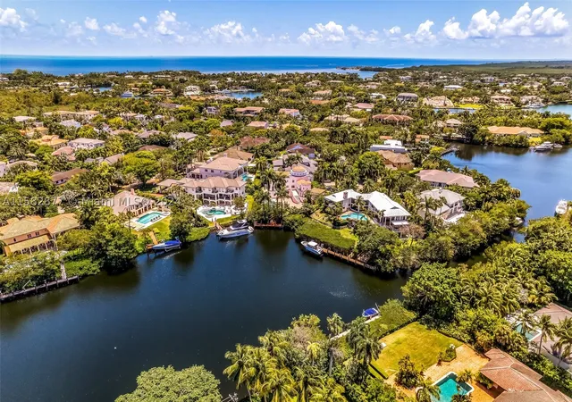 Photo 3 of Sale Pending at 431 Costanera Rd, Coral Gables, FL 33143 | MLS# A11582877 | Listing updated on 2026-09-28