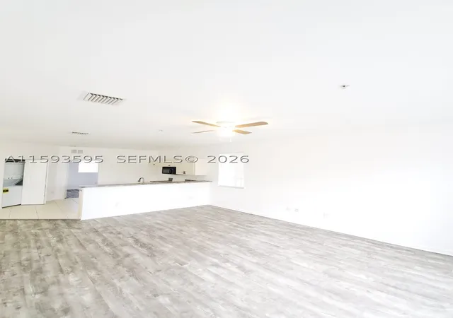 Listing Photo 5 - Condo for sale in building located at 1945 Marsh Harbor Dr, Riviera Beach, FL 33404 - Unit #1945