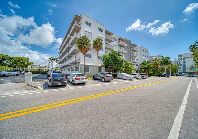 Photo 33 of Sale Pending at 9700 E Bay Harbor Dr #508, Bay Harbor Islands, FL 33154 | MLS# A11607735 | Listing updated on 2026-09-09