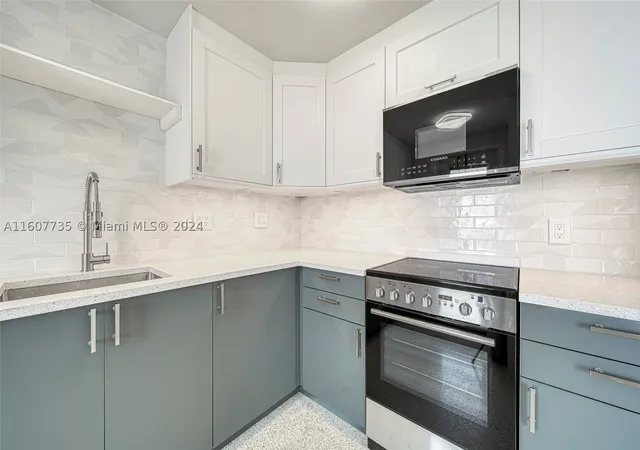 Photo 3 of Sale Pending at 9700 E Bay Harbor Dr #508, Bay Harbor Islands, FL 33154 | MLS# A11607735 | Listing updated on 2026-09-09