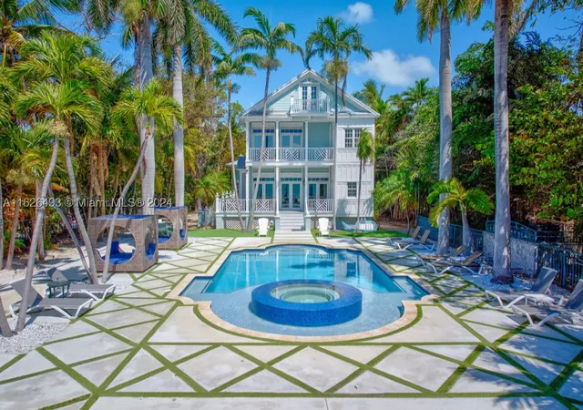 Photo 1 of Single family home for sale at 75761 Overseas Hwy, Islamorada, FL 33036 | MLS# A11626493 | Listing updated on 2026-09-08