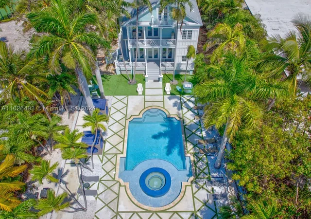Photo 3 of Single family home for sale at 75761 Overseas Hwy, Islamorada, FL 33036 | MLS# A11626493 | Listing updated on 2026-09-08