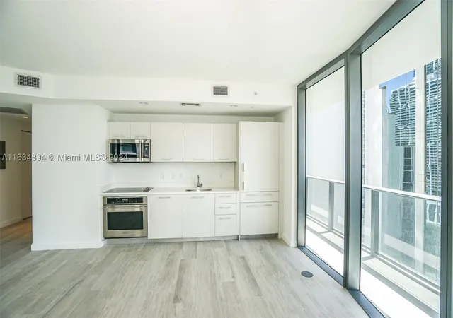 Photo 3 of Condo for sale at 55 Sw 9th St #2108, Miami, FL 33130 | MLS# A11634894 | Listing updated on 2026-10-06