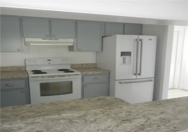 Listing Photo 5 - Condo for sale in building located at 3801 S Ocean Dr, Hollywood, FL 33019 - Unit #12M
