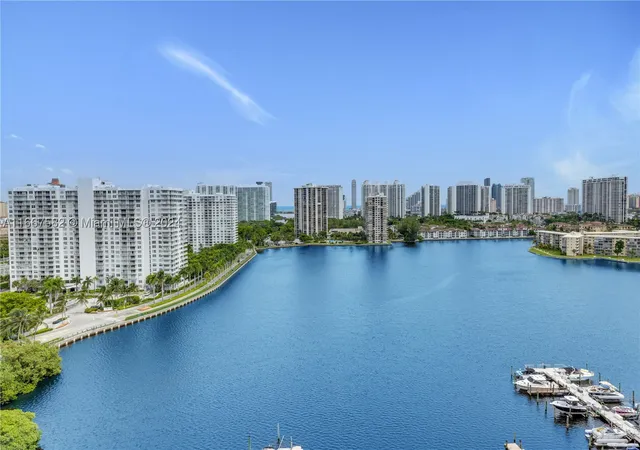 Listing Photo 1 - Condo for sale in building located at 2750 Ne 183Rd St, Aventura, FL 33160 - Unit #1910