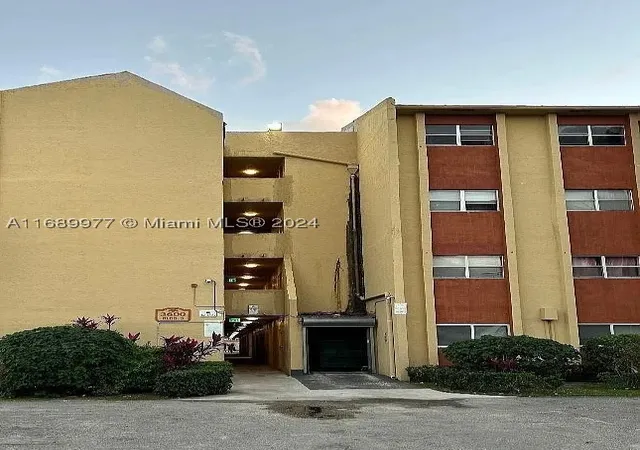 Photo 3 of Condo for sale at 3600 Nw 21st St #305, Lauderdale Lakes, FL 33311 | MLS# A11689977 | Listing updated on 2026-08-26