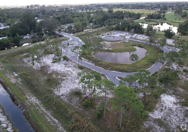 Photo 3 of Mansion for sale at 6000 Canal Dr #13, West Palm Beach, FL 33407 | MLS# A11727429 | Listing updated on 2026-09-05