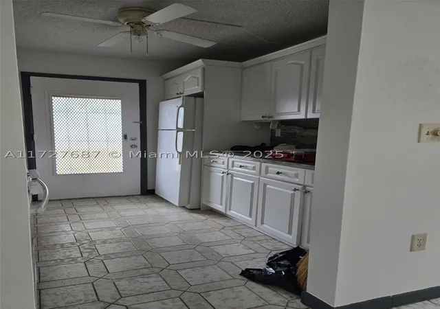 Photo 3 of Condo for sale at 160 Ne 203rd Ter #18, Miami, FL 33179 | MLS# A11727687 | Listing updated on 2026-09-08