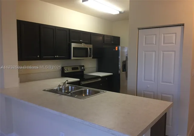 Photo 3 of Townhouse for sale at 2819 Se 1st Dr #6, Homestead, FL 33033 | MLS# A11732533 | Listing updated on 2026-09-23