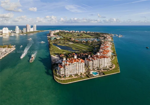 Photo 3 of Mansion for sale at 1006 Links Dr, Miami Beach, FL 33109 | MLS# A11703306 | Listing updated on 2026-09-16