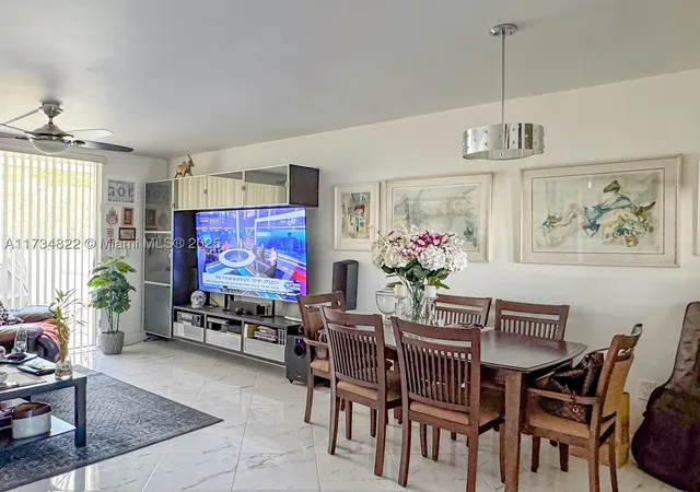 Listing Photo 5 - Condo for sale in building located at 2930 Pt E Dr, North Miami Beach, FL 33160 - Unit #E109