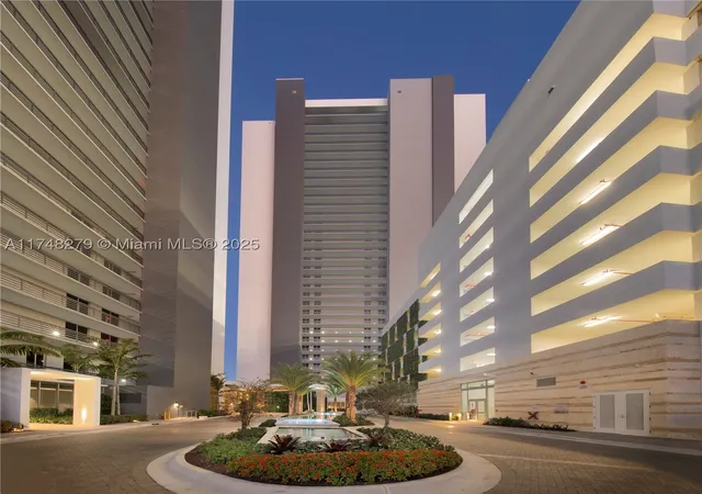 Photo 3 of Condo for sale at 16385 Biscayne Blvd #1221, Aventura, FL 33160 | MLS# A11748279 | Listing updated on 2026-09-13