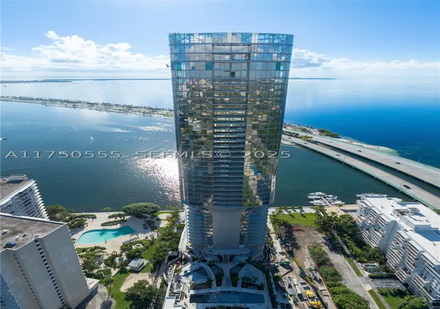 Photo 4 of Condo for sale at 175 Se 25 Rd #3902, Miami, FL 33129 | MLS# A11750555 | Listing updated on 2026-10-01