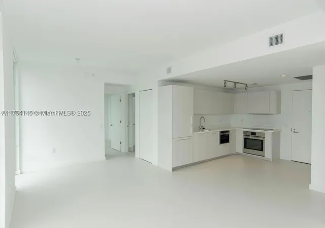 Photo 2 of Condo for sale at 501 Ne 31st St #2009, Miami, FL 33137 | MLS# A11754145 | Listing updated on 2026-09-03
