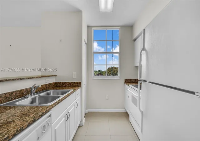 Photo 4 of Condo for sale at 215 Sw 42Nd Ave #402, Coral Gables, FL 33134 | MLS# A11776255 | Listing updated on 2026-09-22