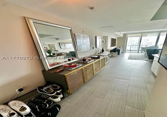 Photo 2 of Condo for sale at 92 Sw 3rd St #4104, Miami, FL 33130 | MLS# A11778272 | Listing updated on 2026-09-13