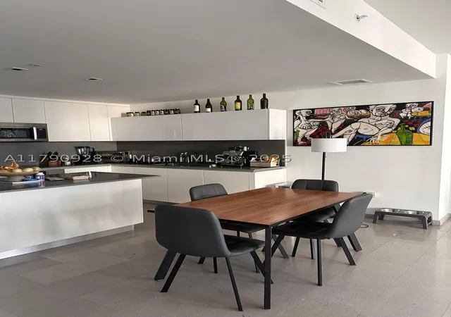 Photo 2 of Condo for sale at 88 Sw 7th St #810, Miami, FL 33130 | MLS# A11790928 | Listing updated on 2026-09-03