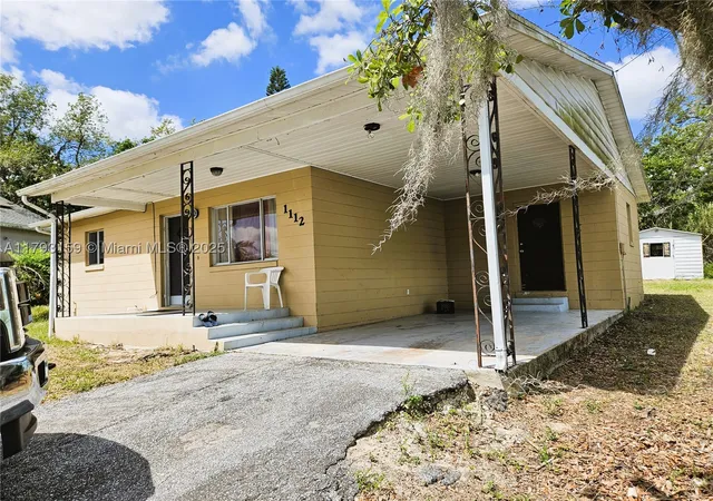 Photo 4 of Single family home for sale at 1112 Evanston St, Sebring, FL 33870 | MLS# A11793159 | Listing updated on 2026-09-28