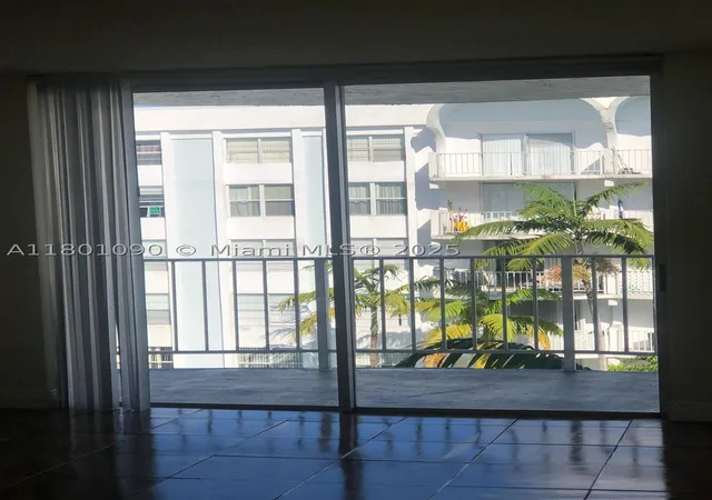 Photo 3 of Condo for sale at 492 Nw 165th St Rd #C514, Miami, FL 33169 | MLS# A11801090 | Listing updated on 2026-09-04