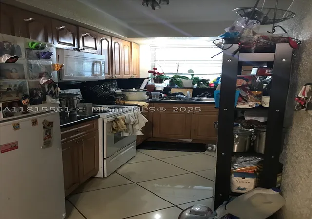 Photo 10 of Condo for sale at 7324 Sw 82Nd St, Miami, FL 33143 | MLS# A11815561 | Listing updated on 2026-09-23