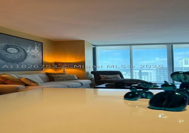 Photo 2 of Condo for sale at 68 Se 6Th St #2804, Miami, FL 33131 | MLS# A11826753 | Listing updated on 2026-08-26