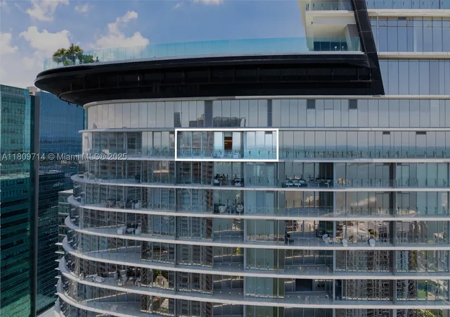 Photo 3 of Condo for sale at 300 Biscayne Boulevard Way #5205W, Miami, FL 33131 | MLS# A11809714 | Listing updated on 2026-10-06