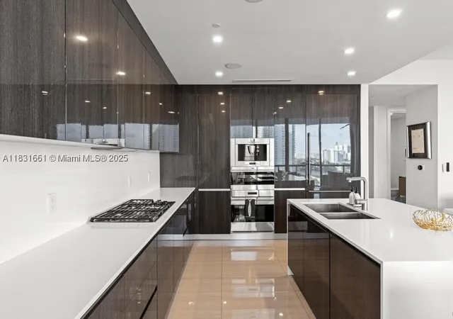 Photo 3 of Condo for sale at 3250 Ne 188Th St #904, Miami, FL 33180 | MLS# A11831661 | Listing updated on 2026-10-05