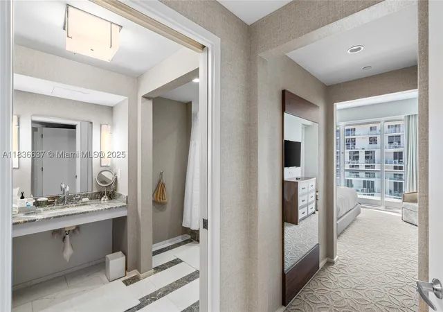 Listing Photo 3 - Condo for sale in building located at 551 N Fort Lauderdale Bch Blvd, Miami, FL 33304 - Unit #R2205