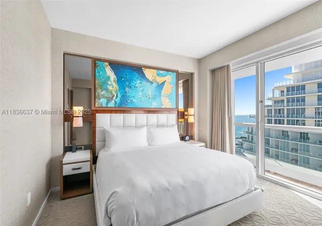 Listing Photo 4 - Condo for sale in building located at 551 N Fort Lauderdale Bch Blvd, Miami, FL 33304 - Unit #R2205