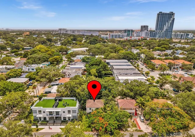 Photo 2 of Multi family home for sale at 3210 E Elizabeth St, Miami, FL 33133 | MLS# A11839361 | Listing updated on 2026-09-02